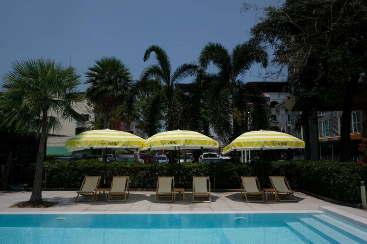Pool 16 of 37