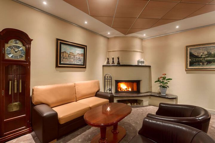 Hotel Lobby