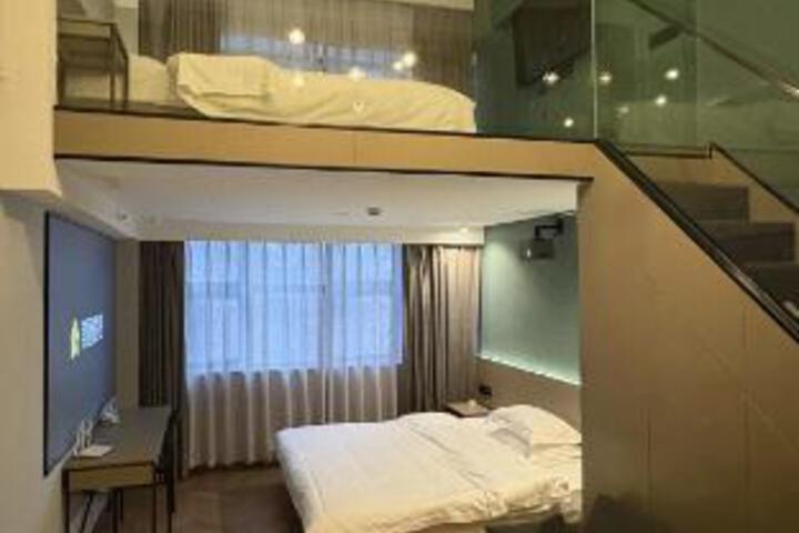 Room 22 of 23