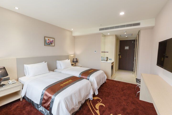 Room 8 of 53