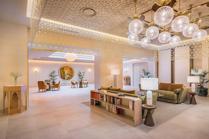 Hotel Interior 17 of 132