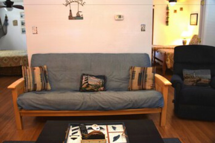 Room 14 of 36