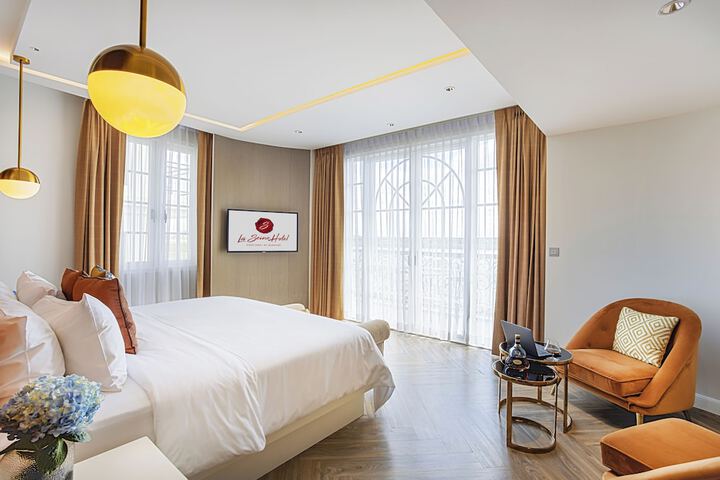 Room 16 of 70