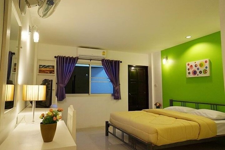 Room 9 of 64
