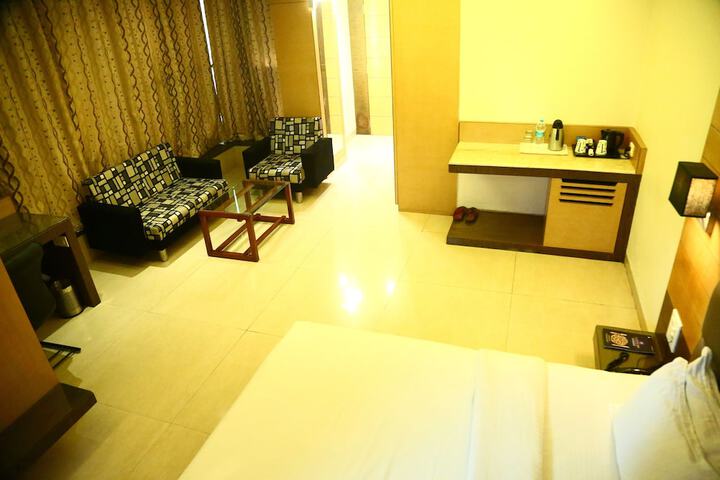 Room 5 of 29
