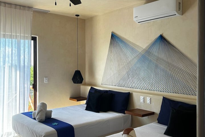 Room 107 of 321