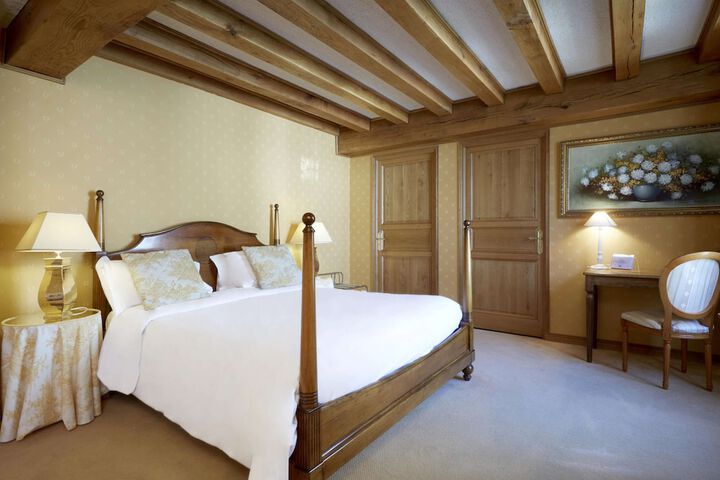 Room 49 of 225