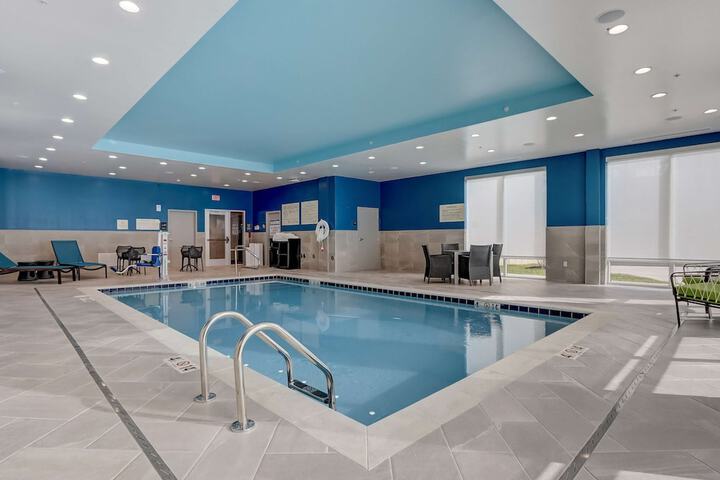 Pool 62 of 83