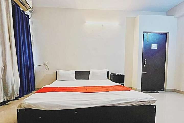Room 7 of 24