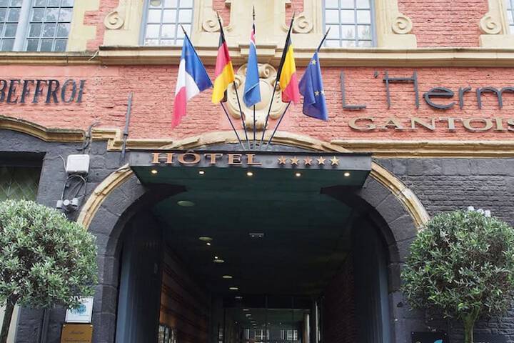 Hotel 2 of 145