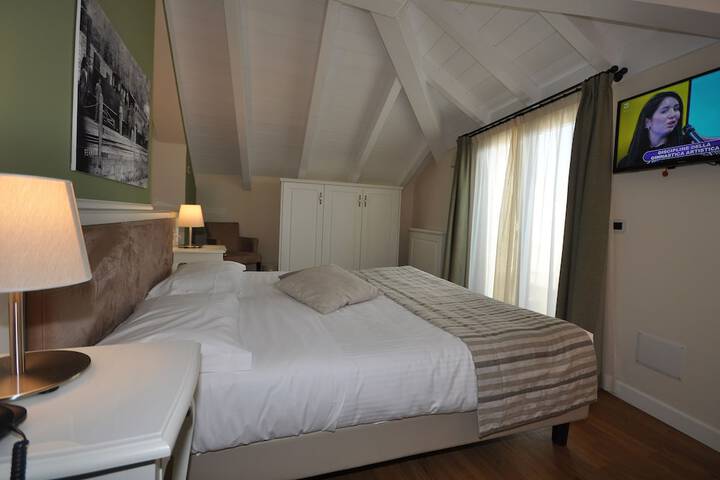 Room 16 of 56