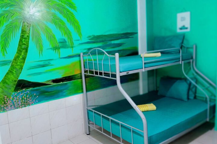 Room 10 of 85