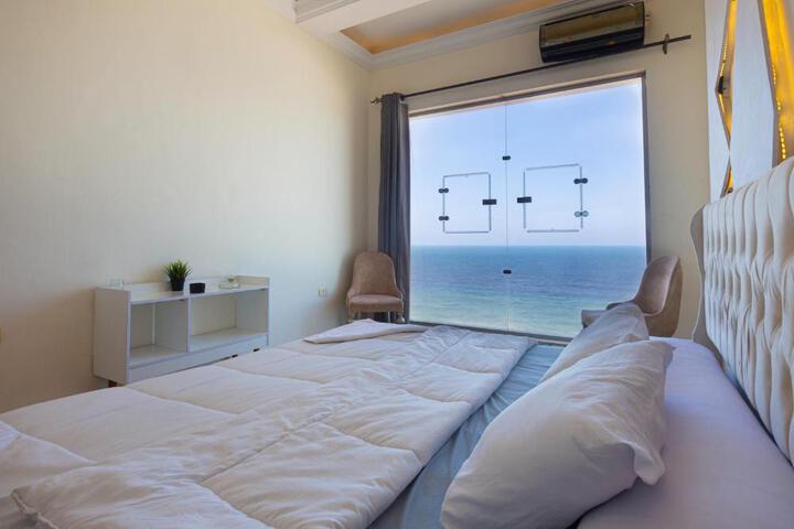 Hyat Suites & Rooms