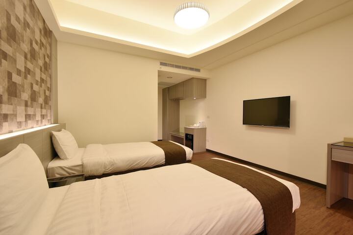 Room 22 of 45