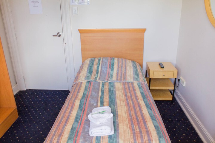 Room 4 of 47