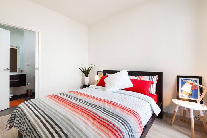 Room 8 of 20