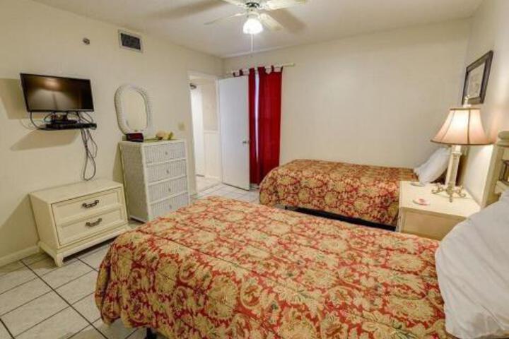 Phoenix II 2045 in Orange Beach, AL