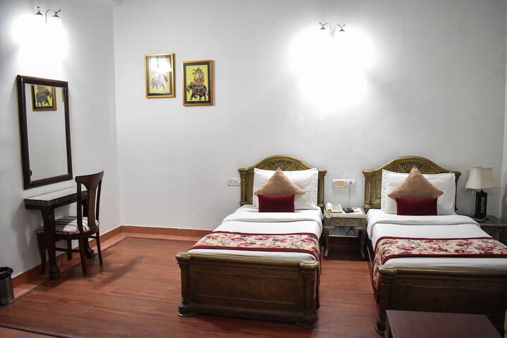 Room 17 of 62