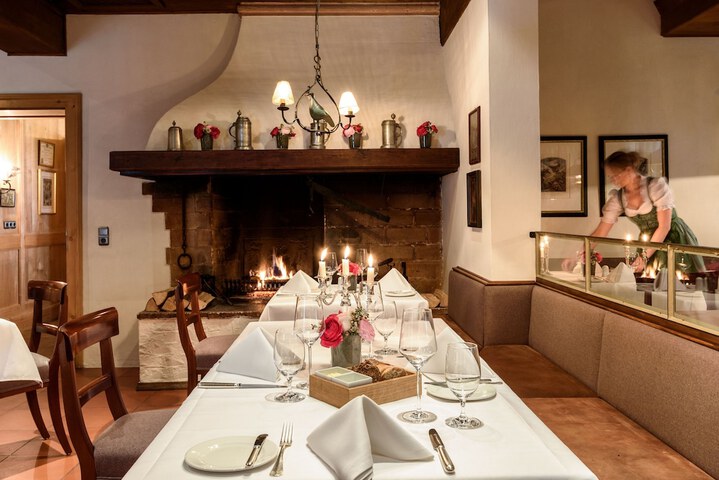 Dining Photos