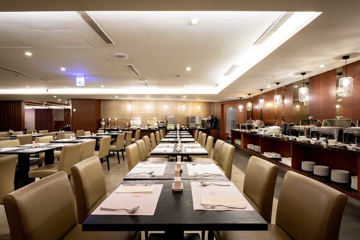 Dining 108 of 120