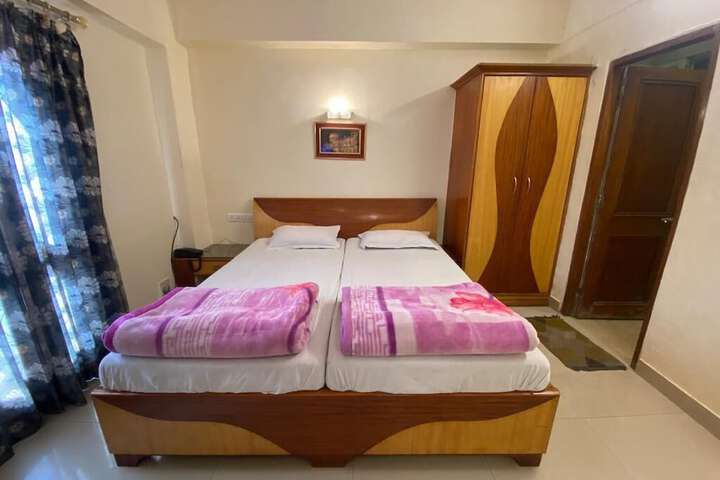 Room 16 of 47