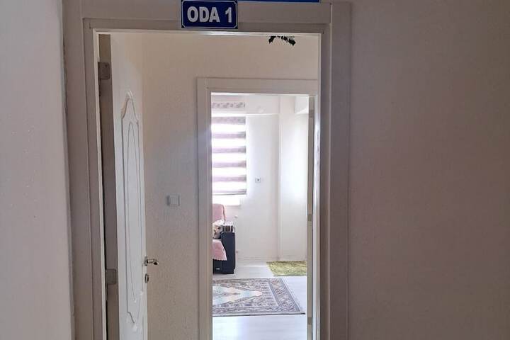 Room 12 of 48