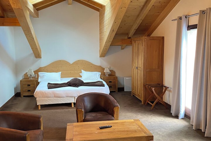 Room 16 of 30