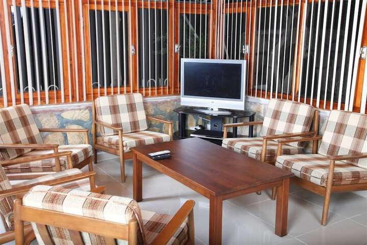 Guest Lobby