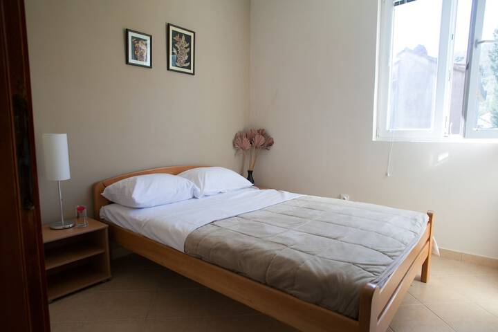 Room 8 of 49
