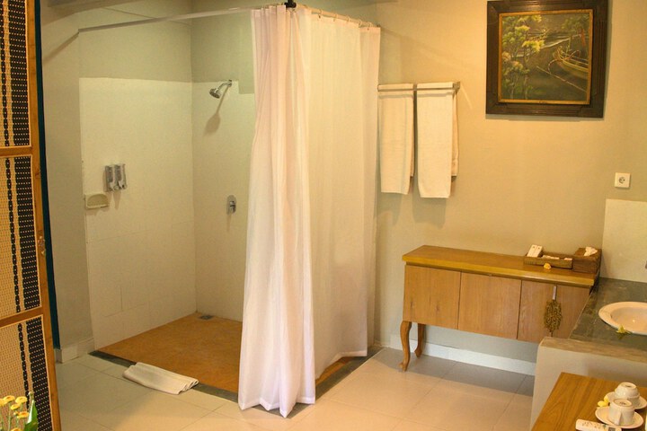 Room 113 of 185