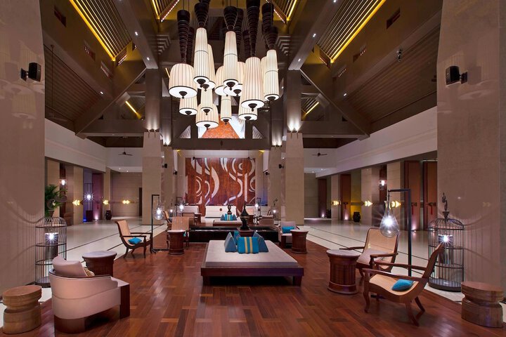 Lobby Photos