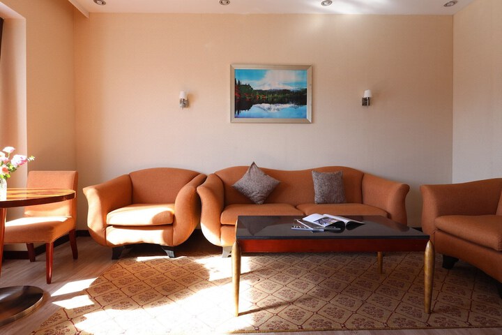 Room 6 of 31