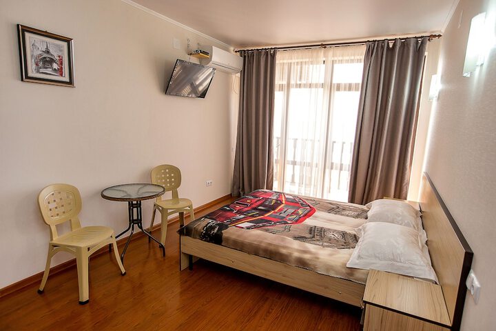 Room 30 of 95
