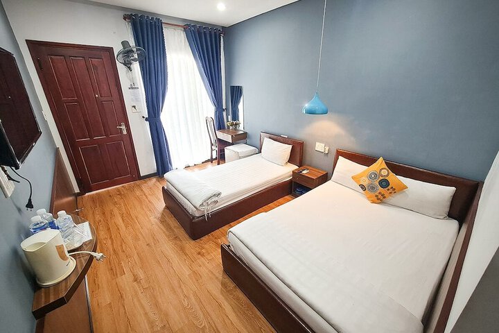 Room 12 of 26