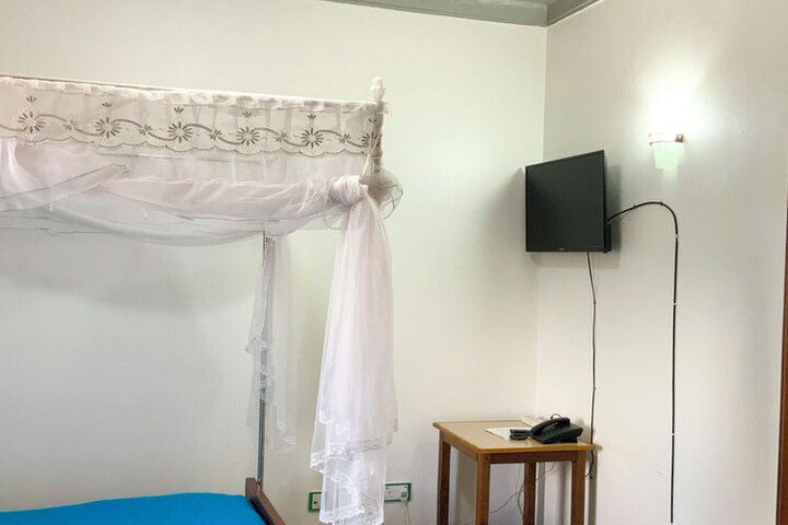 Room 93 of 226