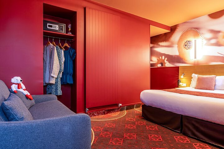 Room 26 of 74