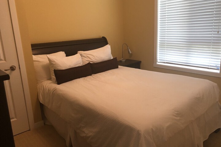 Room 66 of 543