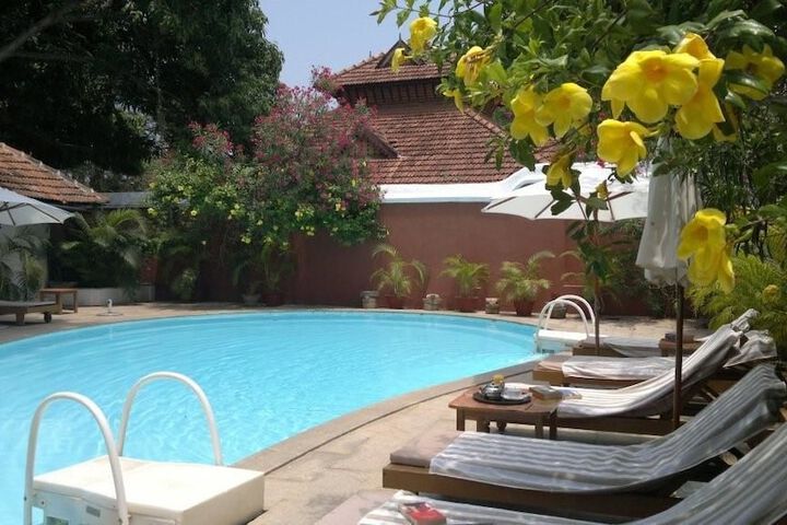 Pools & Facilities