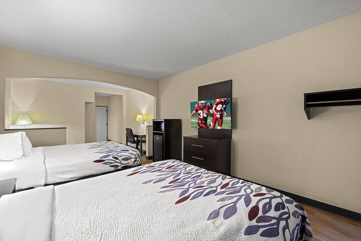 Room 10 of 35