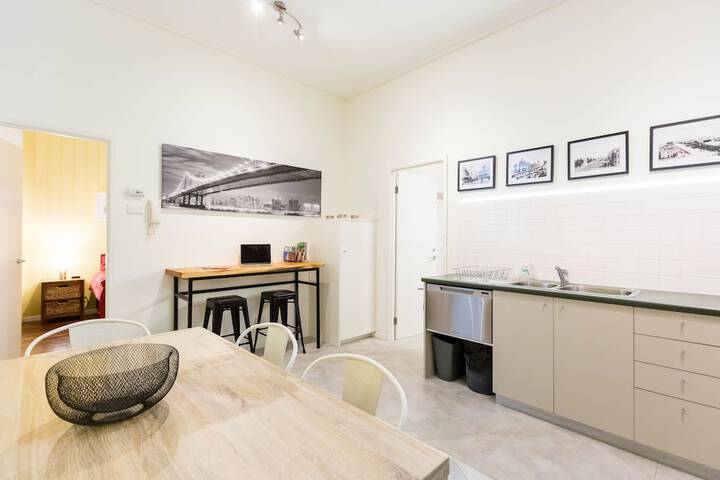 Room 7 of 20
