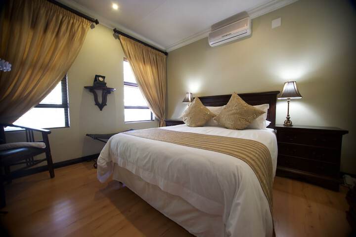 Room 6 of 61