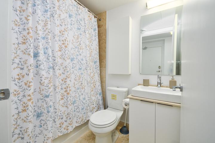 Room 174 of 192