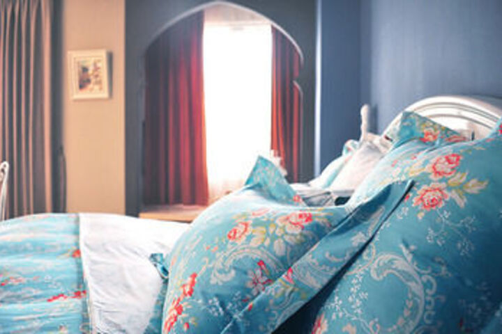 Room 12 of 22