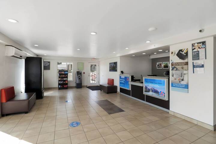 Hotel Interior 6 of 48