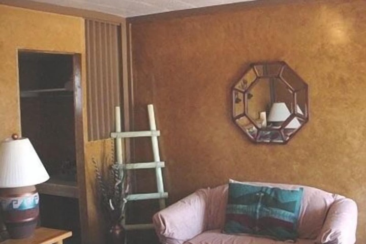 Room 66 of 128