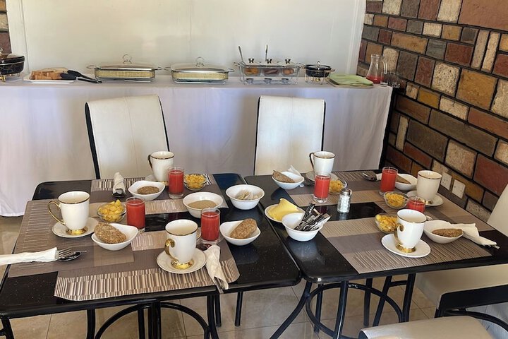 Breakfast/Coffee Service 3 of 5
