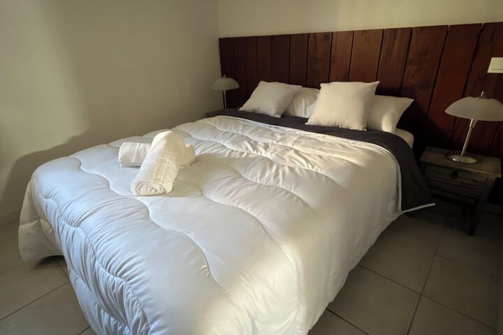 Room 4 of 37