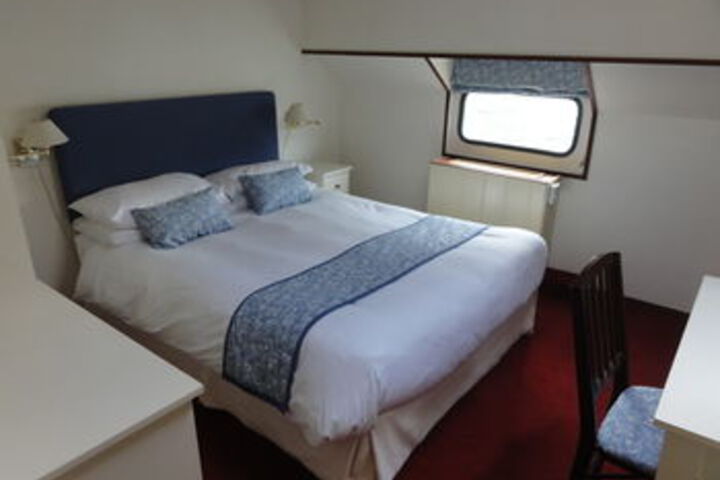 Room 12 of 23