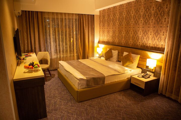 Room 18 of 52