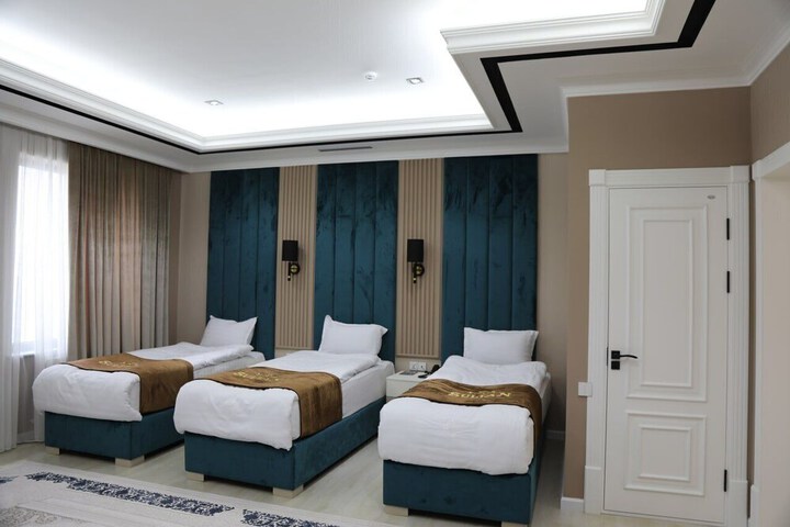 Room 6 of 54